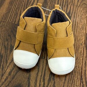 Old Navy Tan and White Baby Walker Shoes